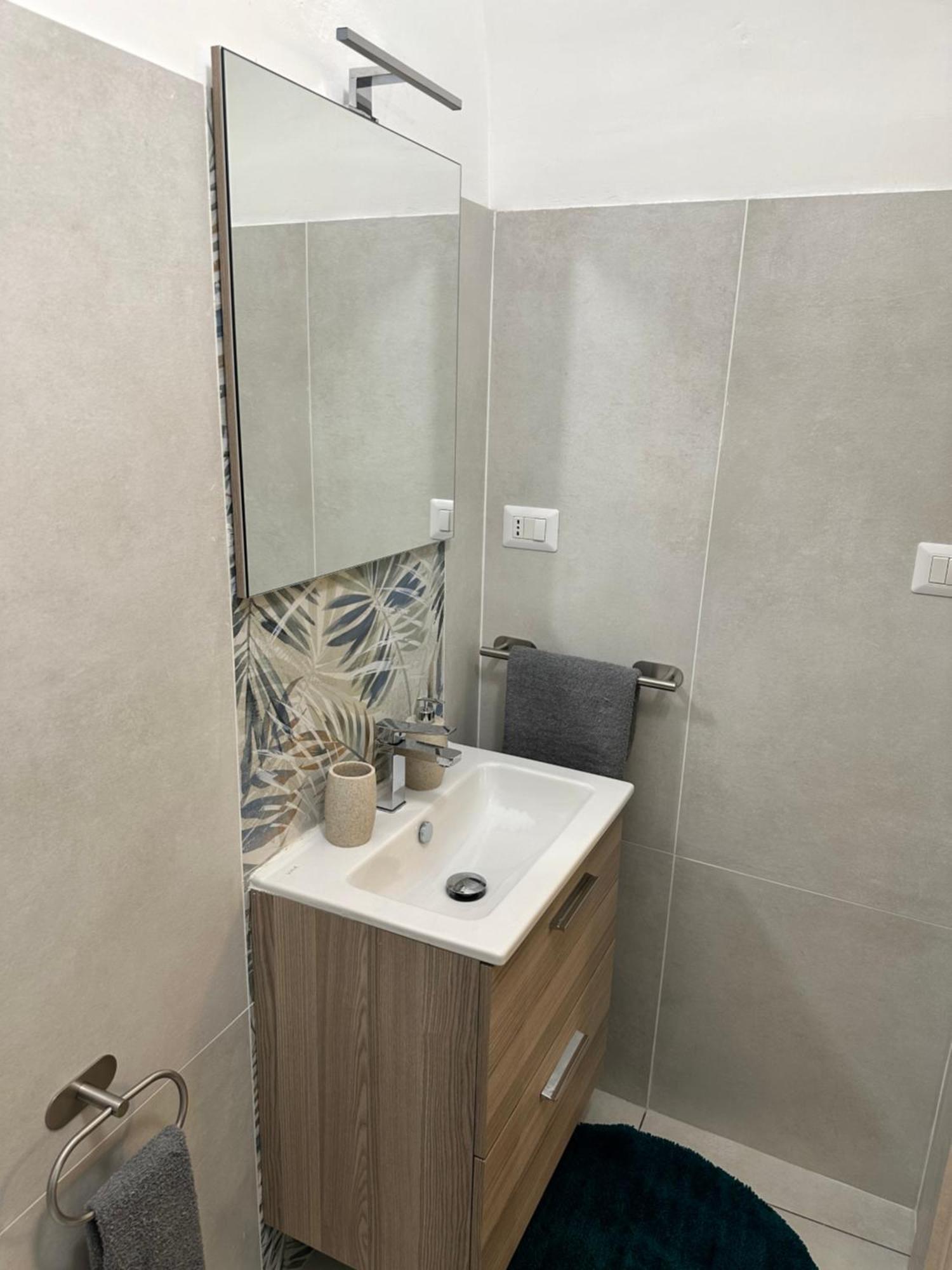לינה וארוחת בוקר נאפולי Casa Carmeli מראה חיצוני תמונה