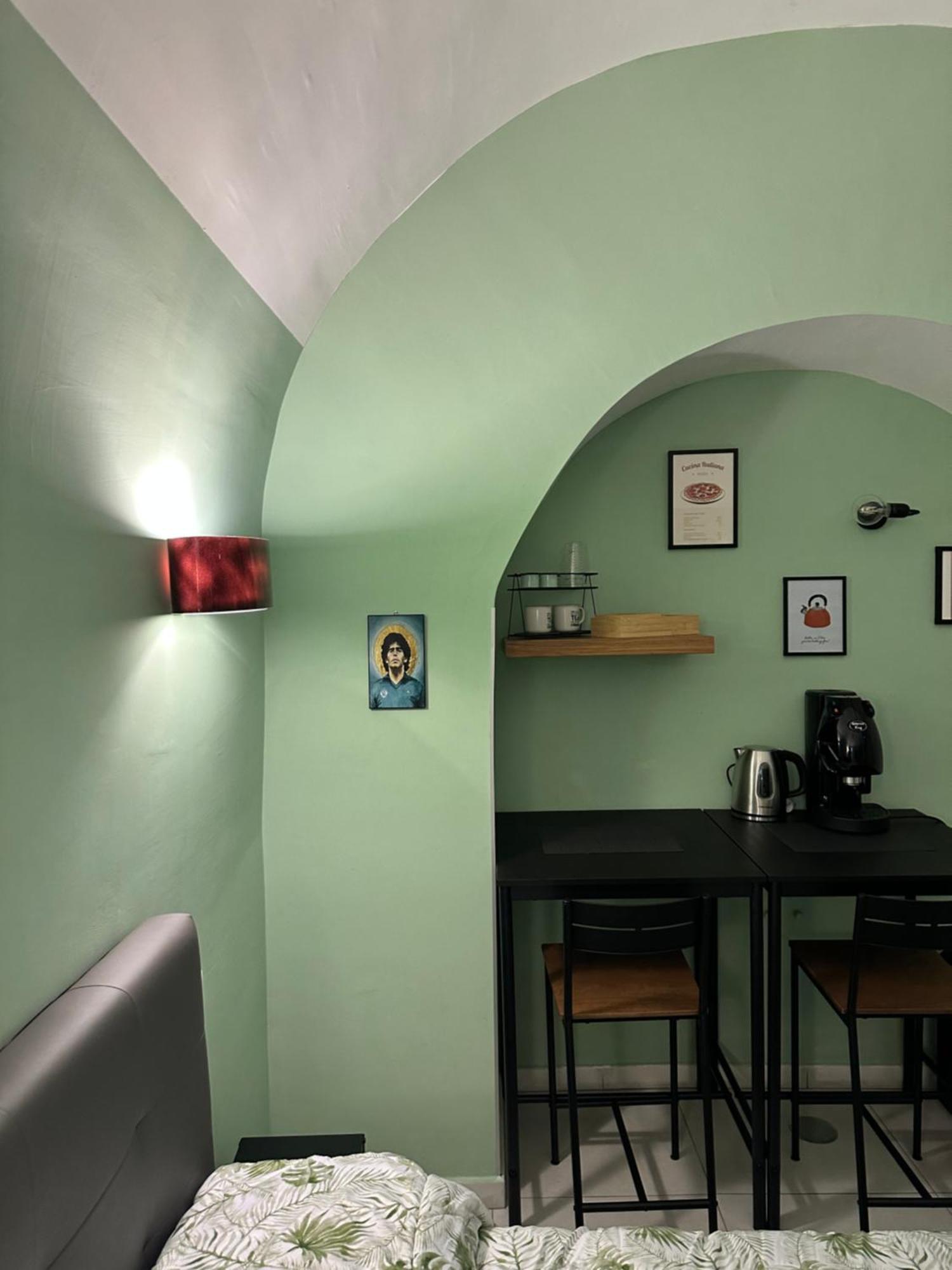 לינה וארוחת בוקר נאפולי Casa Carmeli מראה חיצוני תמונה