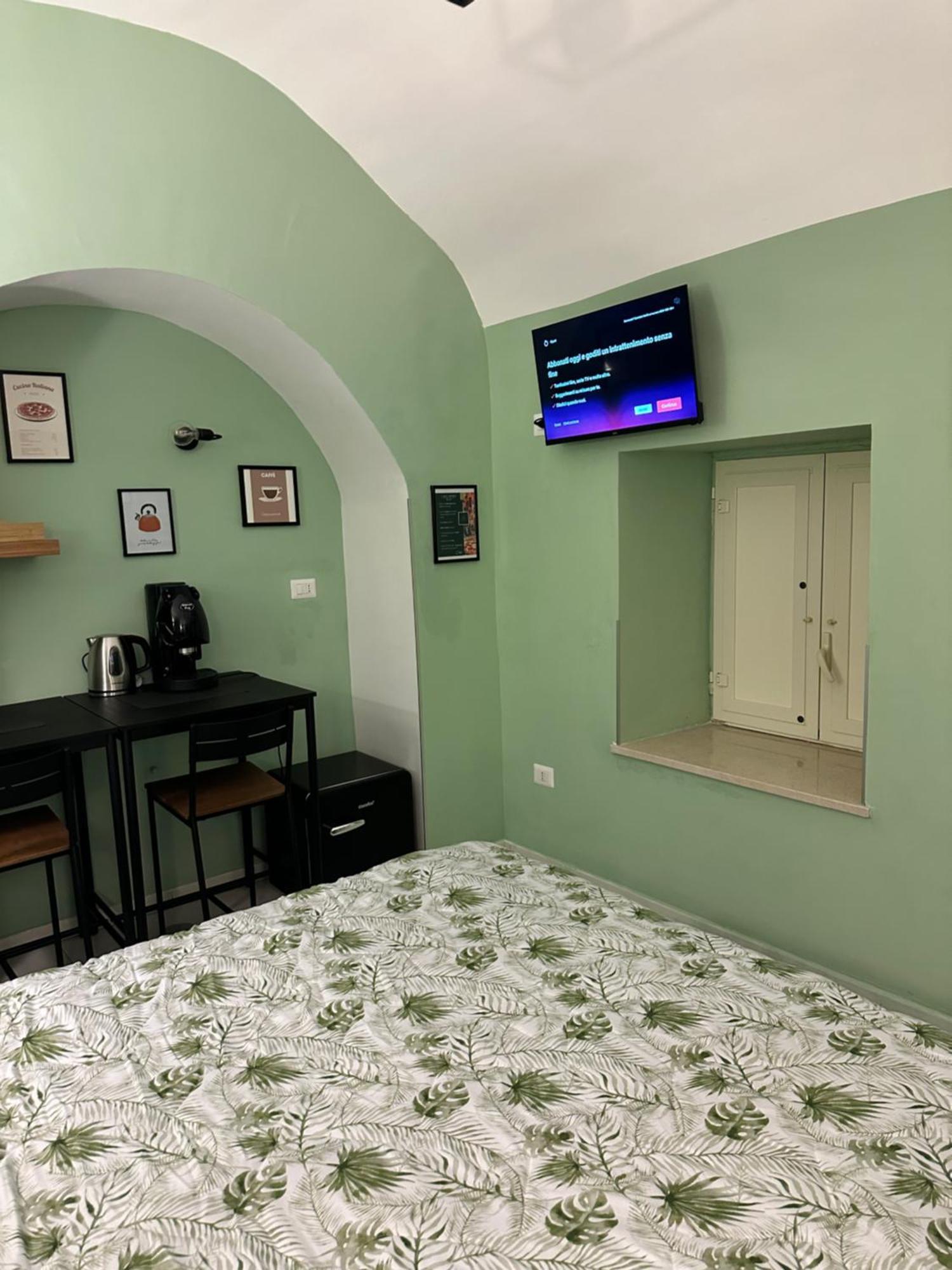 לינה וארוחת בוקר נאפולי Casa Carmeli מראה חיצוני תמונה